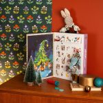 Calendar de Advent Lanterna si 23 de discuri cu povesti Minouchkas Moulin Roty - imagine 4