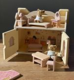 Casuta de papusi cu 2 ursuleti de plus, Egmont Toys - imagine 3