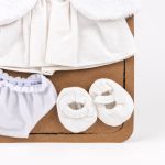 Hainute albe pentru papusa, Egmont Toys - imagine 2