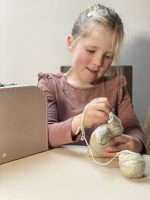 Joc creativ de crosetat iepuras, Egmont Toys - imagine 4
