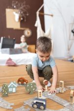 Puzzle cu pista din fetru si masinute, Speedy Monkey - imagine 2