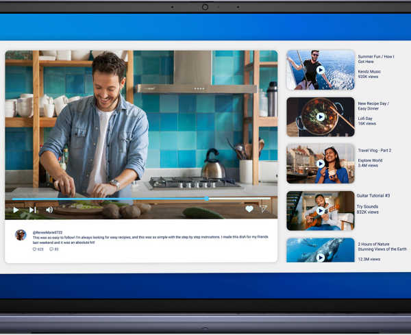 Laptop SMB DELL DC16251, cu procesor Intel Core 7 150U,