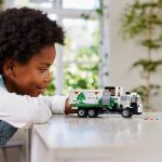 AUTOGUNOIERA MACK LR ELECT. LEGO 42167 - imagine 9