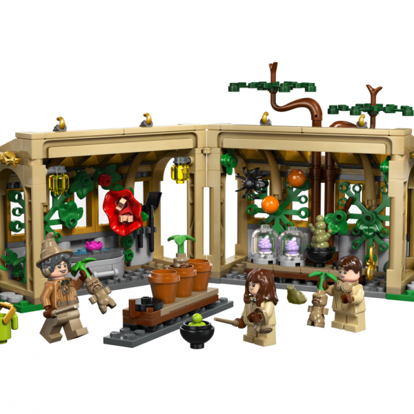 CASTELUL HOGWARTS™: LECTIA IERBOLOGIE LEGO76445