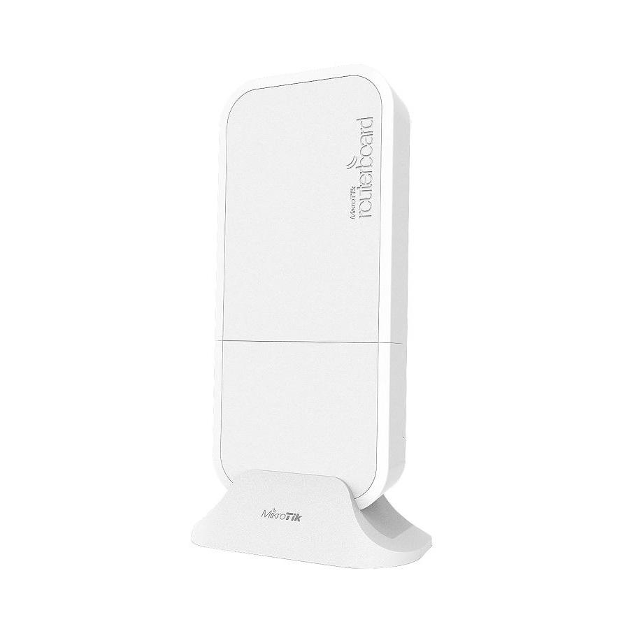 overlay_93e1c05de182d46e090f17a1188829b5.jpg Mikrotik wAP R weatherproof 2.4Ghz wireless access point with a - imagine 1