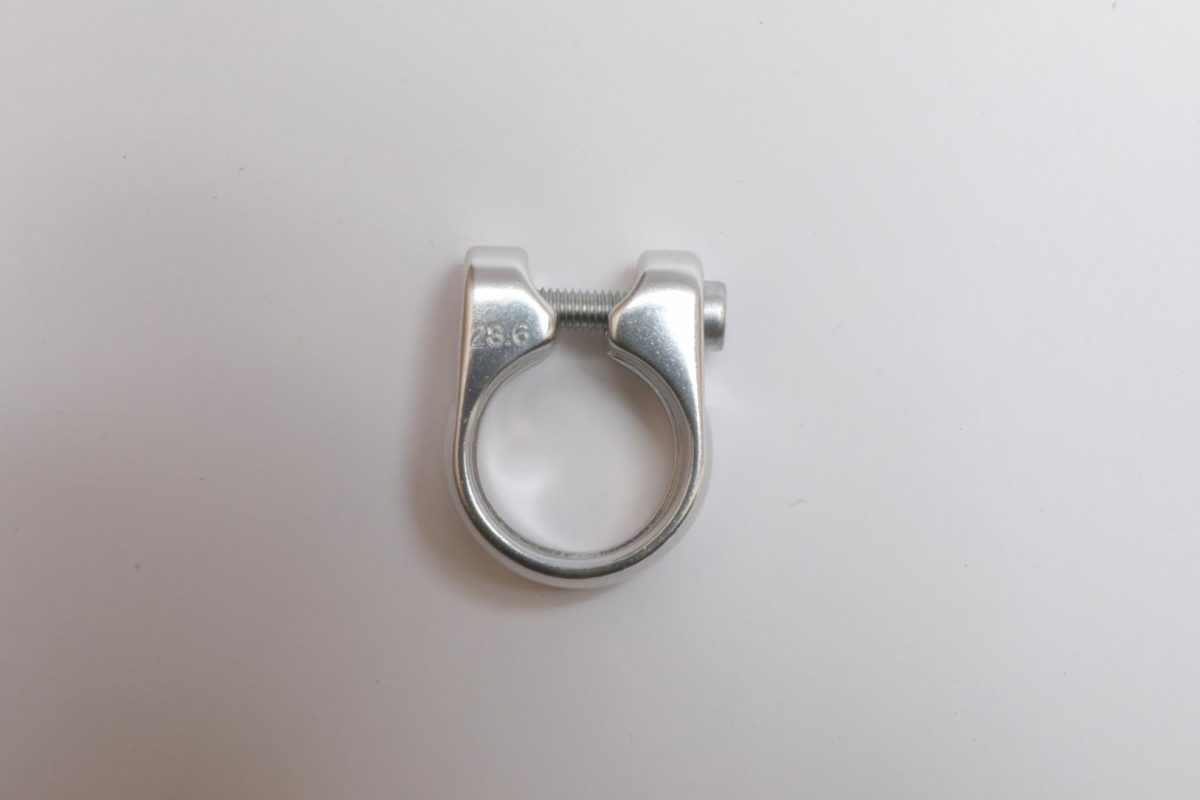 overlay_dc3b7ac2f385989c049366c085f5f272.JPG COLIER SA PEGAS AT 01 28.6MM ARGINTIU - imagine 1