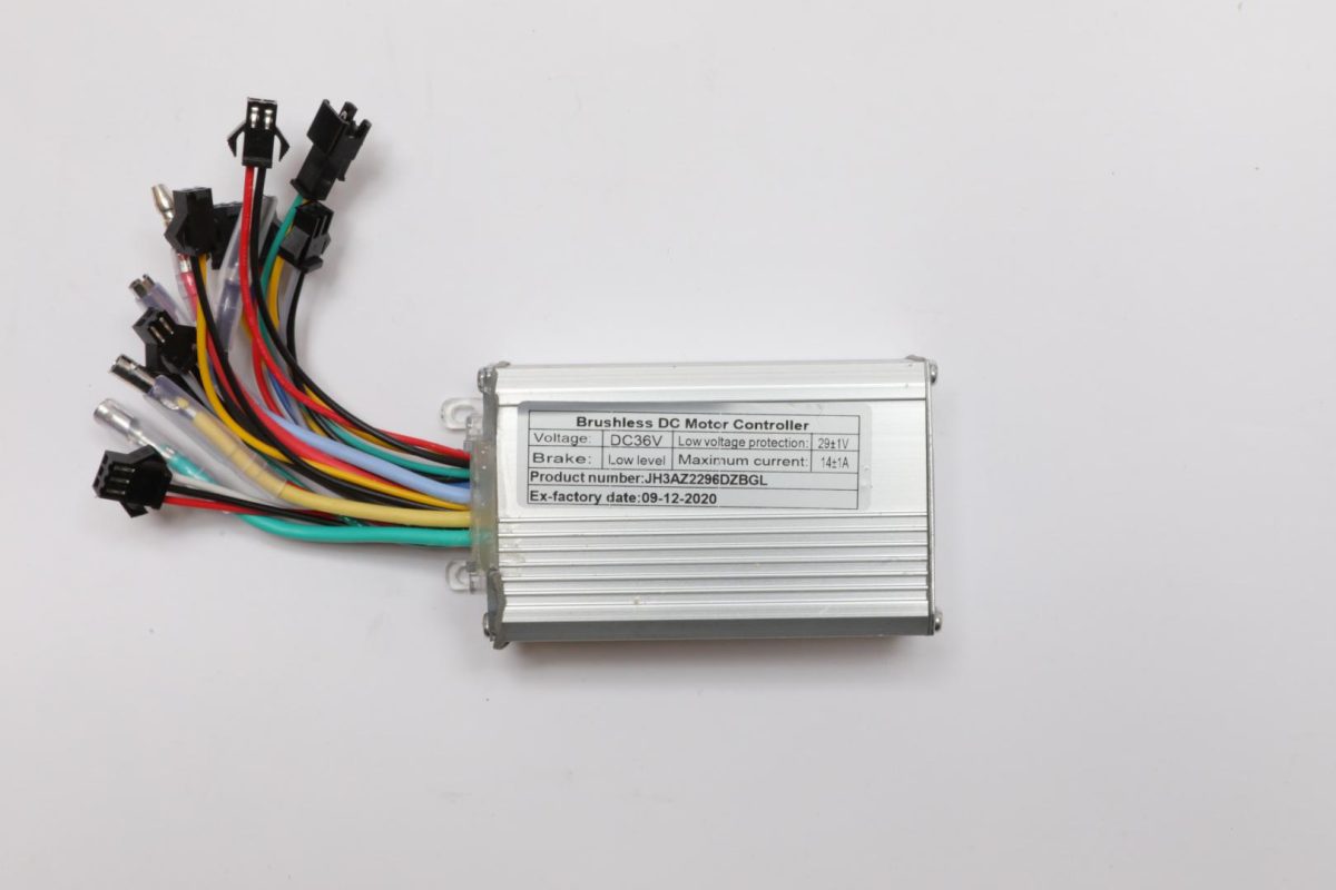 overlay_e65e251dad46b43b9465e131c7420dc9.JPG Placa de baza (controller Partizan p2) - imagine 1